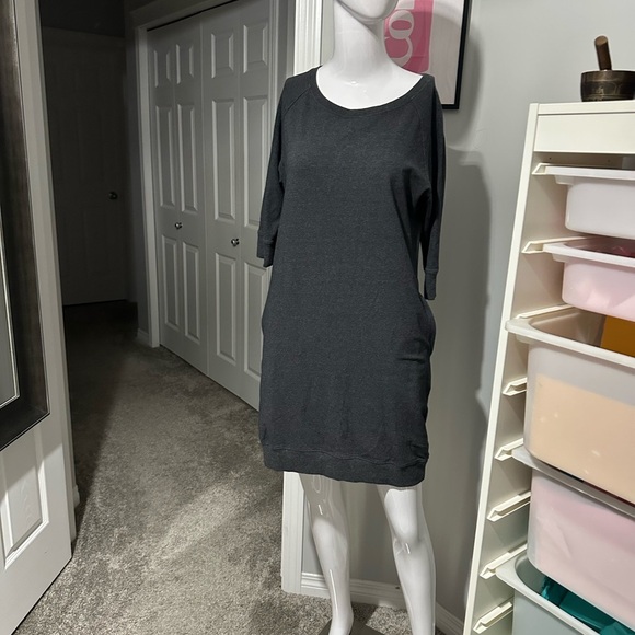 lululemon athletica Gray Midi Dress - Picture 6 of 6